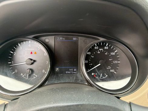 Used 2020 Nissan Rogue SL w/ Premium Package AWD/4WD image 2