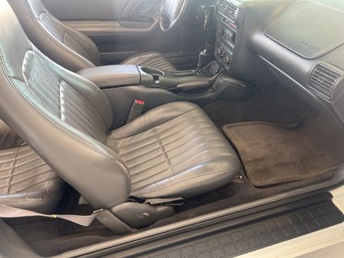 Used 1999 Chevrolet Camaro Z28 image 27