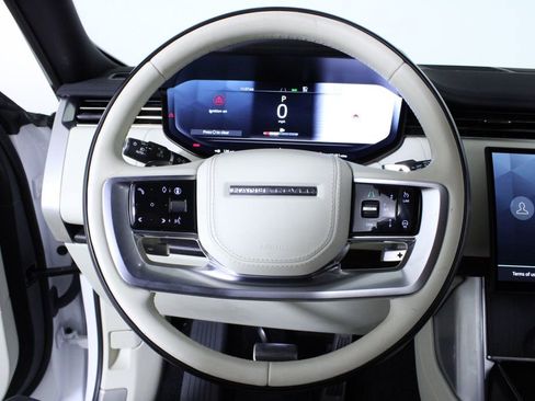 Used 2024 Land Rover Range Rover Long Wheelbase SE image 23