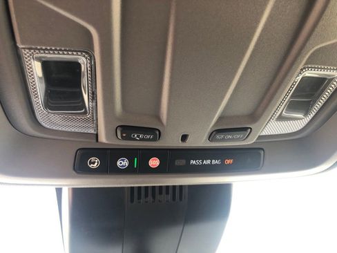 New 2025 GMC Sierra 1500 Elevation image 20