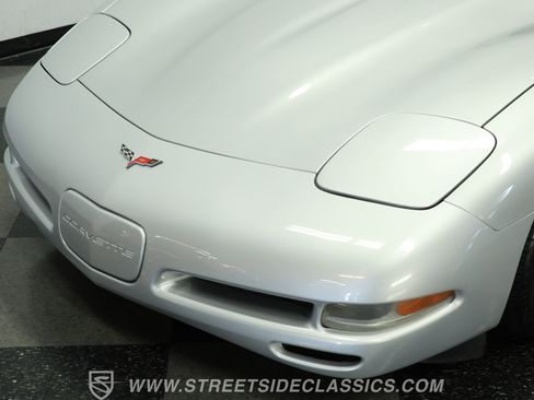 Used 1998 Chevrolet Corvette Coupe w/ Roof Pkg image 18