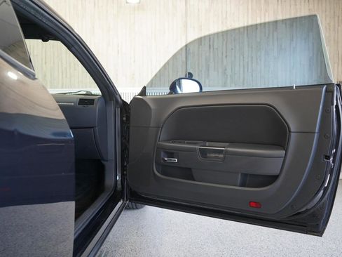 Used 2010 Dodge Challenger R/T image 26