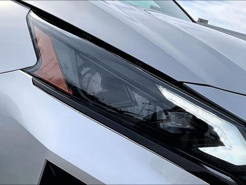 Used 2023 Nissan Altima 2.5 SL image 31