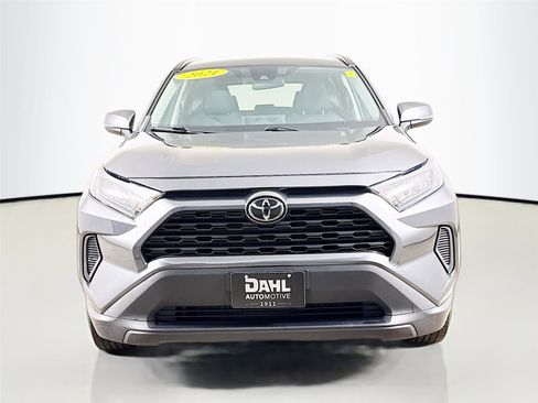 Used 2021 Toyota RAV4 LE image 3