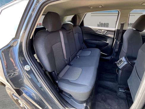 Used 2023 Kia Sportage LX AWD/4WD image 24