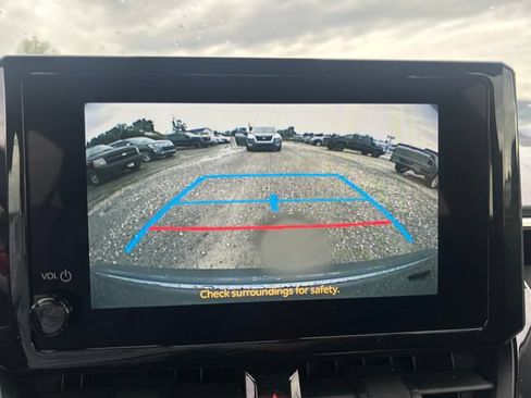 Used 2025 Toyota Corolla LE FWD image 20