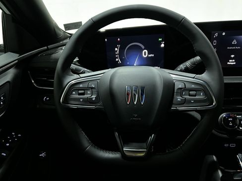 Used 2024 Buick Envista Sport Touring w/ Convenience I Package FWD image 29