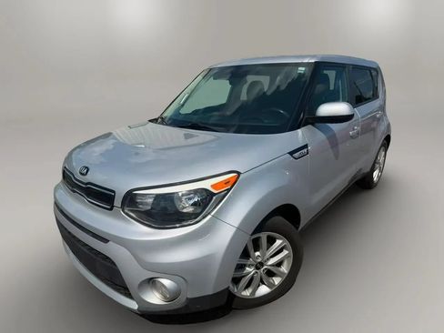 Used 2017 Kia Soul + FWD image 1
