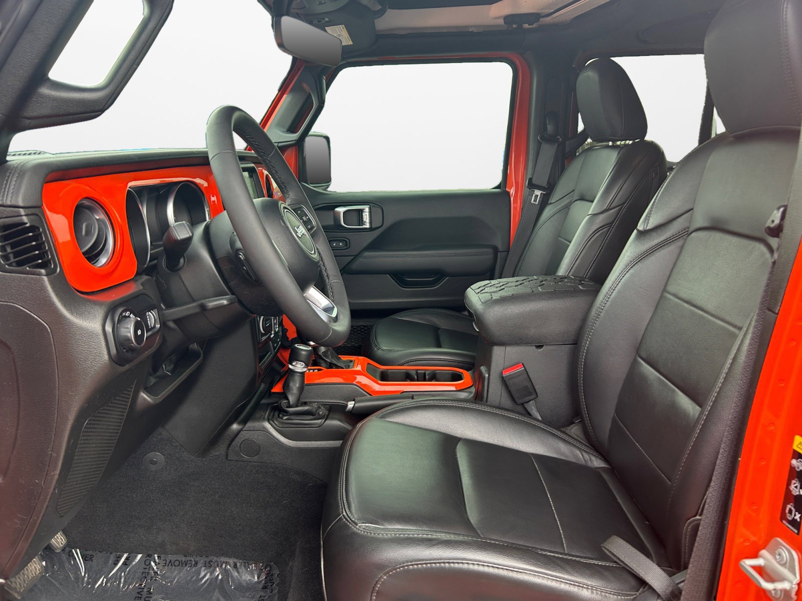 Used 2023 Jeep Wrangler Unlimited Sahara AWD/4WD image 14