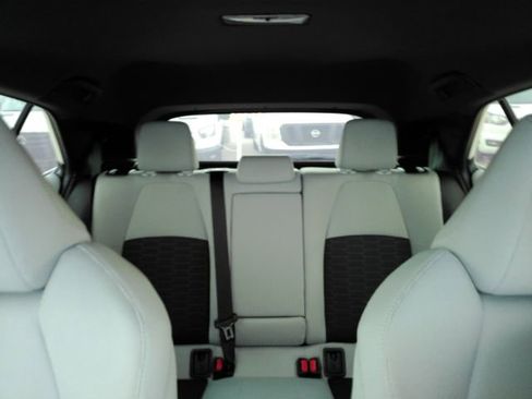 Used 2022 Toyota Corolla SE image 30