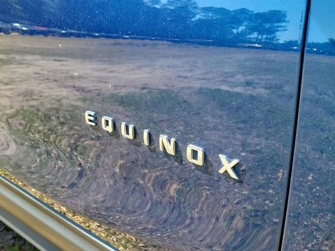 Used 2019 Chevrolet Equinox LT FWD image 11