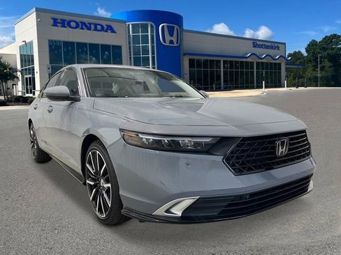 New 2026 Honda Accord Touring image 9