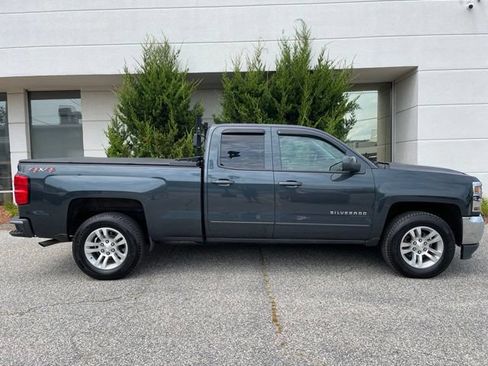 Used 2018 Chevrolet Silverado 1500 LT w/ All Star Edition AWD/4WD image 7