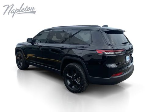 Used 2023 Jeep Grand Cherokee L Laredo AWD/4WD image 3