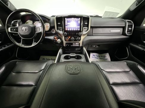 Used 2019 RAM 1500 Laramie w/ Sport Appearance Package AWD/4WD image 18