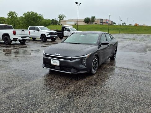 Used 2025 Kia K4 EX FWD image 44