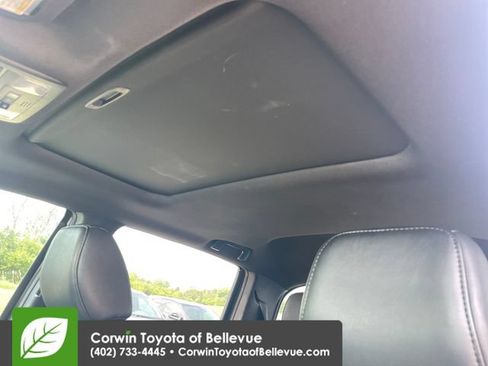 Used 2018 Toyota Tacoma TRD Sport AWD/4WD image 24