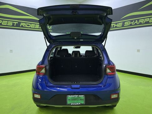 Used 2024 Hyundai Venue SE image 6