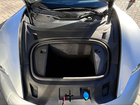 Used 2021 Porsche Taycan 4S image 10