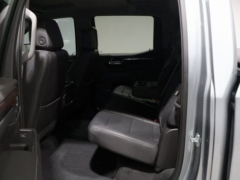 Used 2023 GMC Sierra 1500 SLT w/ SLT Premium Plus Package image 21
