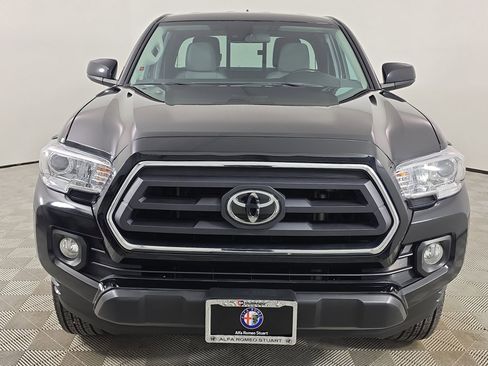 Used 2022 Toyota Tacoma SR5 w/ SR5 Appearance Package (SM) RWD image 2