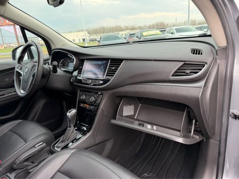 Used 2019 Buick Encore Essence w/ Experience Buick Package image 12