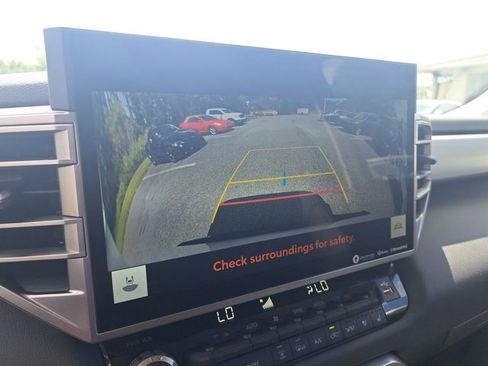 Used 2024 Toyota Tundra Limited image 26