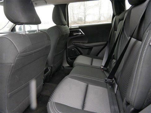 New 2026 Mitsubishi Outlander ES image 5