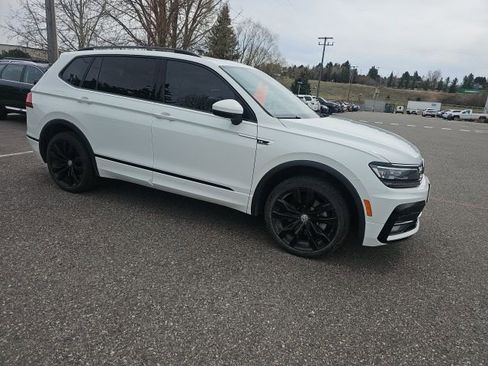 Used 2021 Volkswagen Tiguan SEL Premium R-Line AWD/4WD image 3