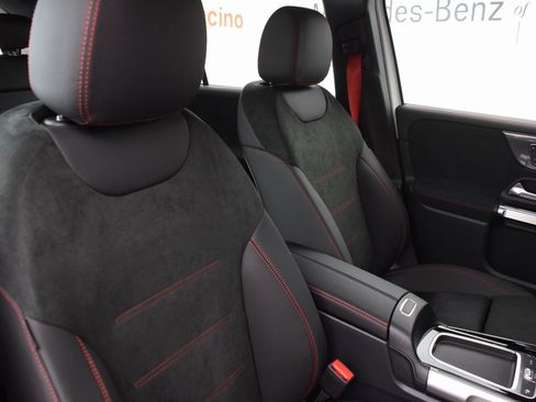 New 2025 Mercedes-Benz GLB 35 AMG 4MATIC image 15