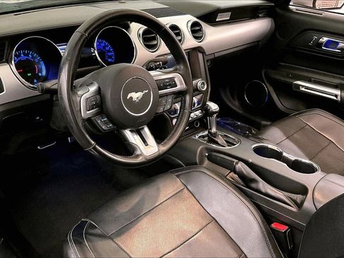 Used 2016 Ford Mustang Premium image 10