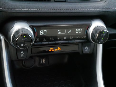 Certified 2025 Toyota RAV4 XLE AWD/4WD image 23