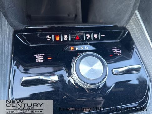 Used 2024 Jeep Wagoneer Series III AWD/4WD image 35