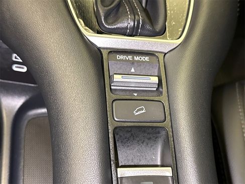 New 2026 Honda HR-V EX-L image 29