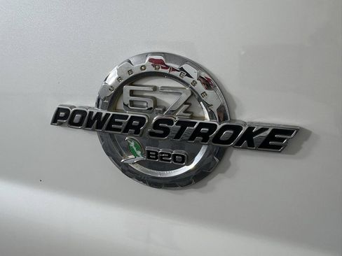 Used 2015 Ford F350 Platinum image 11