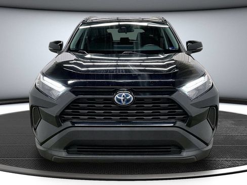 Used 2023 Toyota RAV4 XLE w/ Convenience Package AWD/4WD image 2