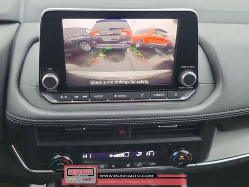 Used 2024 Nissan Rogue SV image 30