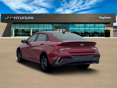 New 2026 Hyundai Elantra SEL Sport Premium FWD image 5