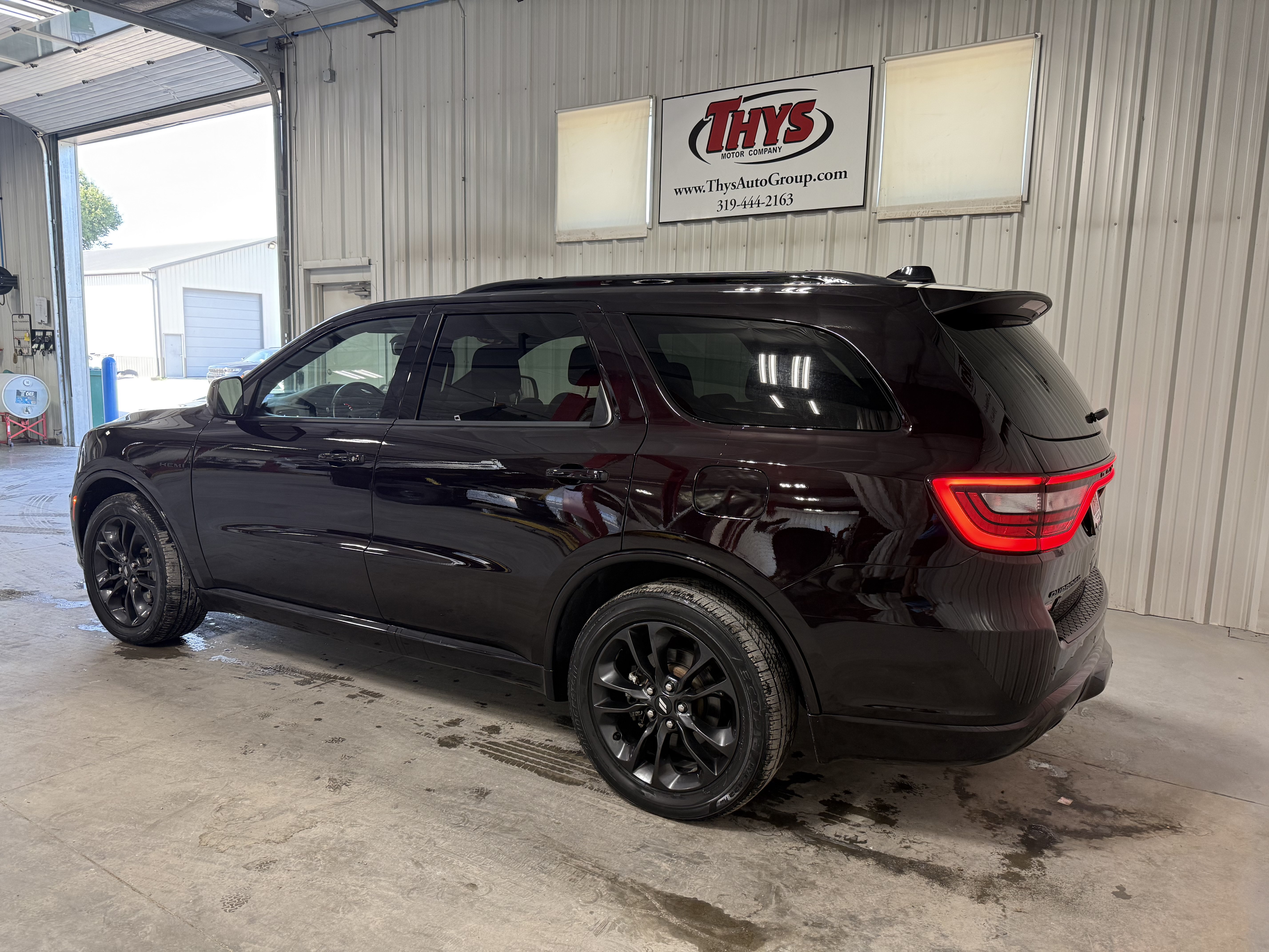 Used 2025 Dodge Durango R/T w/ Blacktop Package AWD/4WD image 14