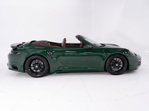 Used 2022 Porsche 911 Turbo S image 6
