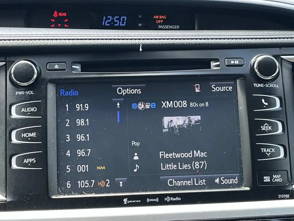 Used 2019 Toyota Highlander XLE AWD/4WD image 14