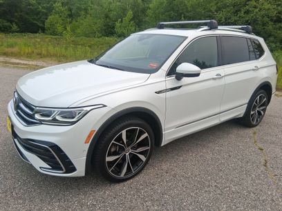 Used 2024 Volkswagen Tiguan SEL R-Line