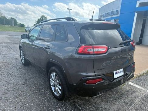 Used 2018 Jeep Cherokee Latitude image 8