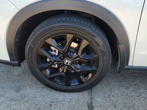 Used 2023 Honda HR-V Sport image 11