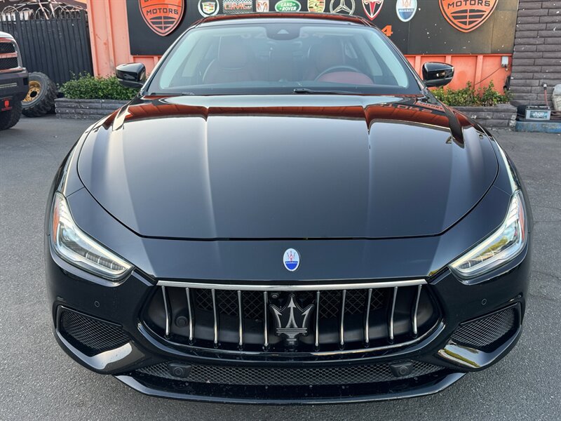 Used 2018 Maserati Ghibli S GranSport Q4 AWD/4WD image 3
