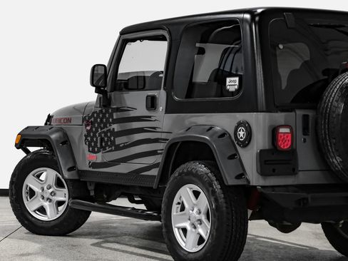 Used 2004 Jeep Wrangler Rubicon w/ Dual Top Group image 12