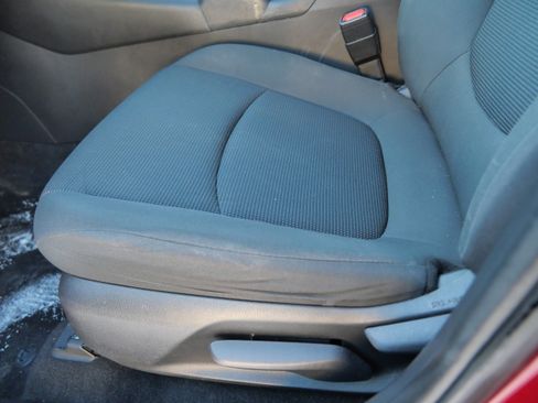 Certified 2020 Toyota RAV4 LE image 21