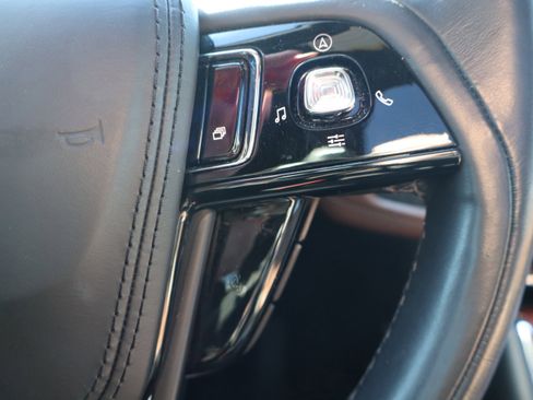 Used 2022 Lincoln Aviator Reserve w/ Equipment Group 201A image 19