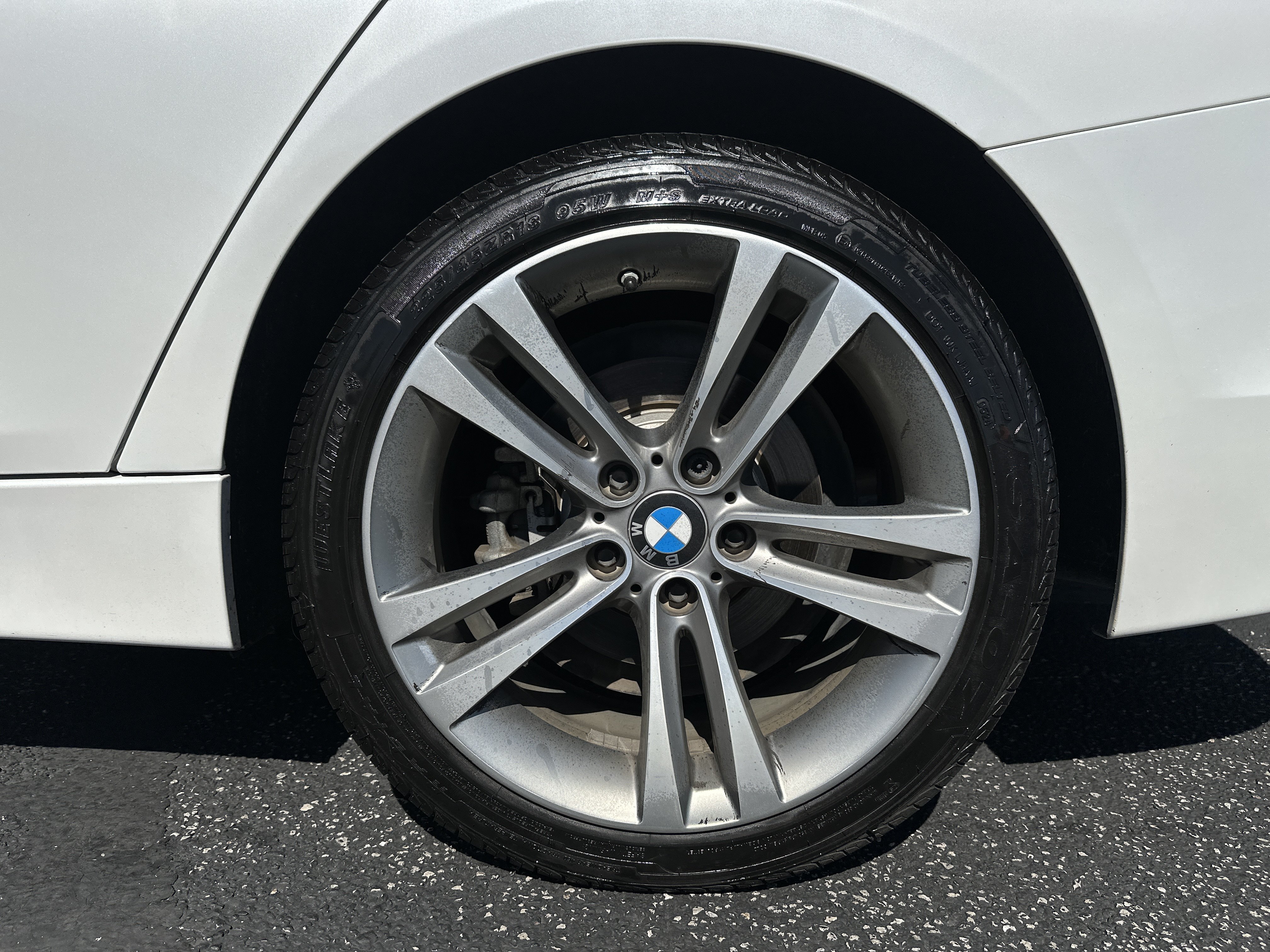 Used 2018 BMW 330i xDrive Sedan w/ Convenience Package AWD/4WD image 30