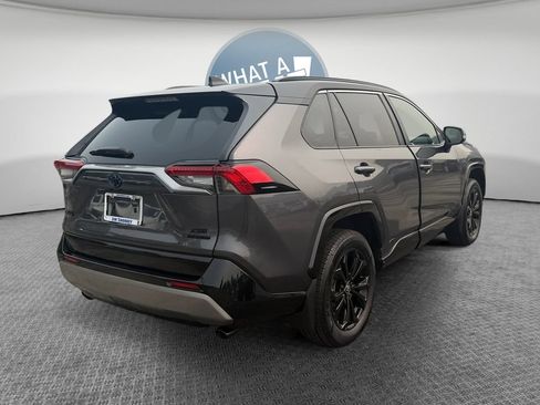 Used 2023 Toyota RAV4 XSE AWD/4WD image 3